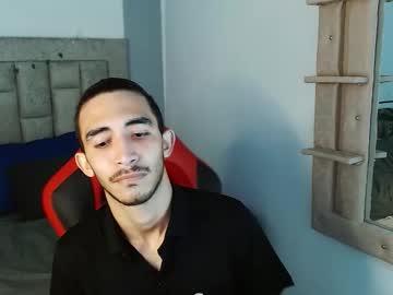 caius_fox - Live Male Cam – Free Gay Cam Show