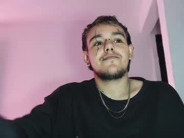 call_me_lil_ray - Live Male Cam – Free Gay Cam Show