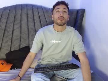 Chris_tempt, 23 years old, GOAL: Sexy Dance [277 tokens remaining] Welcome to my room! #new #bigcock #cum #young #muscle, webcam photo