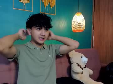 christopher_monroe - Live Male Cam – Free Gay Cam Show