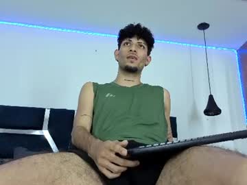 chrisupland - Live Male Cam – Free Gay Cam Show