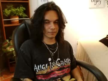 Crow_john, 21 years old, GOAL: take off my shirt, show abs [71 tokens remaining] Welcome to my room! #tattoo #new #18 #hairy #cum, webcam photo