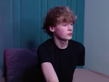 curlytwinkboy - Live Male Cam – Free Gay Cam Show
