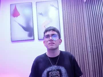 cyrus_wlaker - Live Male Cam – Free Gay Cam Show