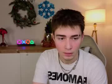 D3s_dn, 18 years old, goal:jerk 3 min Hello! Its my 1st day here #new #teen #twink #cum #young #18 [220 tokens remaining], webcam photo