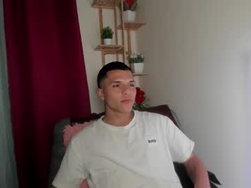 Damian_vega13, your favorite latin boy from medellin - Goal: ejaculation in the abdomen #new #teen #submissive #squirt #precum, webcam photo