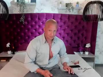 Damiancavalli, 40 years old, GOAL: Get Naked [100 tokens remaining] hey come here for feel the real pleasure 😈🔥 #new #daddy #straight #muscle #master, webcam photo