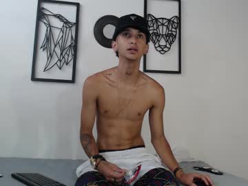 Damiann_foxx, 18 years old, Super cum show! #feet #hairy #bigcock #twink #18 [666 tokens remaining], webcam photo