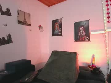 dani_lipa - Live Male Cam – Free Gay Cam Show