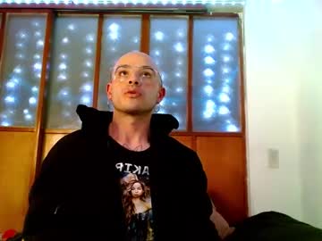 Dannihotboy02, 24 years old, Playing with a big dildo and cum show #new #cum #dildo #smoke #bigass [600 tokens remaining], webcam photo