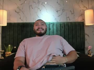 darius_wolfe - Live Male Cam – Free Gay Cam Show