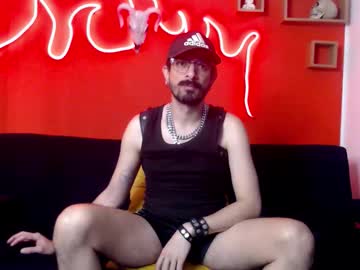 dark_harness - Live Male Cam – Free Gay Cam Show