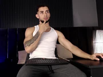Daron_66, 22 years old, GOAL: NAKED [0 tokens remaining] Welcome to my room! #bigcock #muscle #latino #cum #new, webcam photo