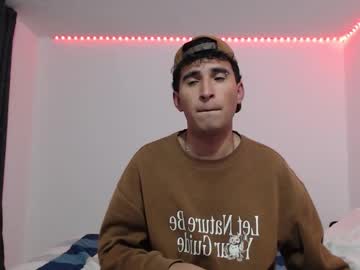 Dave_hot1, 19 years old, GOAL: Pull cock [22 tokens remaining] Welcome to my room! #new #bigdick #latino #teen #cum, webcam photo