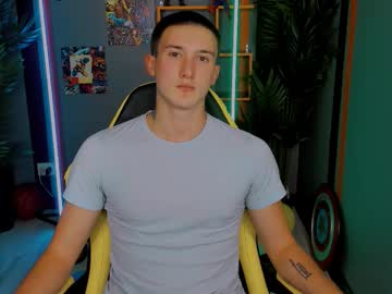 David__diamond, 18 years old, GOAL: take off your pants 249 [1000 tokens remaining] Welcome to my room! #young #new #gay #pvt #master, webcam photo