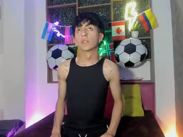 David_drose, 20 years old, GOAL: remove a garment [17 tokens remaining] Welcome to my room! #new #young #feet #18 #bigcock, webcam photo