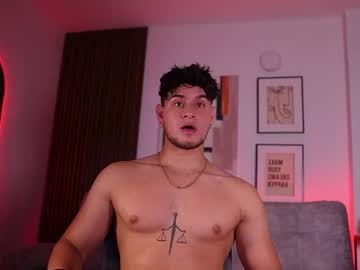 davies_brown – Watch Him Jerk, Strip, & Show It All