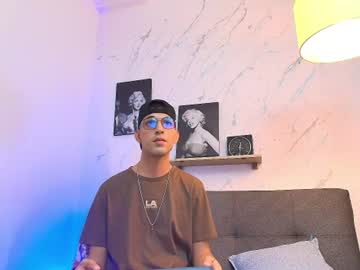 Davison_viggiani, 28 years old, GOAL: CumShow 🍆💦 [1111 tokens remaining] Welcome to my room! #18 #new #latino #bigcock #cum, webcam photo