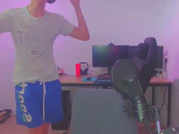 Delanoboydg, 18 years old, 1000tokens to cum #18 #twink, webcam photo