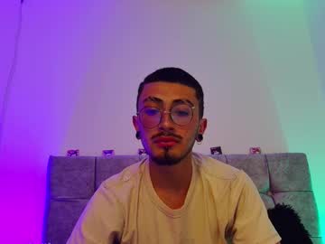 Dennis_moons, 19 years old, Rub cock 🍆 [297 tokens left] Im new here. i love big carrots #latino #18 #anal #hairy #bigcock, webcam photo