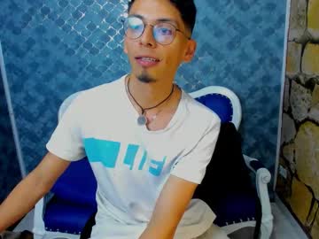 dereck_monroe - Live Male Cam – Free Gay Cam Show