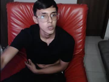 Derek_135, 19 years old, CUM SHOW #teen #new #bigcock #ass #feet [483 tokens remaining], webcam photo