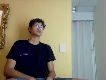 Deren_, 19 years old, GOAL: Make me explode! [777 tokens remaining] Welcome to my room! #bigcock #twink #young #new #latino, webcam photo