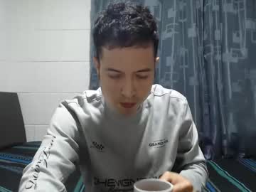 dimitri_quiet - Live Male Cam – Free Gay Cam Show