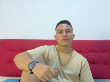 Dogerman_01, 20 years old, GOAL: suck finger [17 tokens remaining] New boy come meet me #young #bigcock #cum #18 #twink, webcam photo