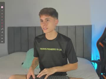 dustinlevine - Live Male Cam – Free Gay Cam Show