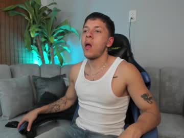 Dylan_coleman1, GOAL: big cum shot face [999 tokens remaining] Welcome to my room! #muscle #bigcock #young #18 #new, webcam photo