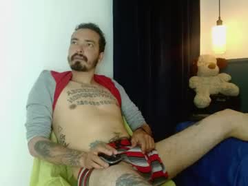 Eidan_luxe, 21 years old, GOAL: Sexy Dance [19 tokens remaining] Welcome to my room! #feet #new #bigcock #ass #young, webcam photo