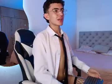 Eithan_wolf, 19 years old, GOAL: i love you [49 tokens remaining] Welcome to my room! #18 #anal #skinny #cum #dirtytalk, webcam photo