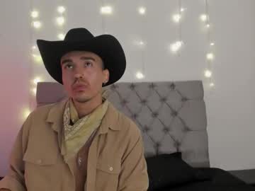 Elio_dicaprio, Elio_dicaprio's room  #new #hotguy #muscle #cum  #latino, webcam photo