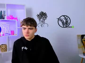 Emil_lucky, for a good mood  #18 #cute #muscle #new [0 tokens remaining], webcam photo