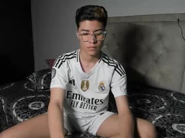 Emiliano_raush01, 20 years old, Let's go for my first cum [800 tokens remaining] #big #ass #cock #new, webcam photo