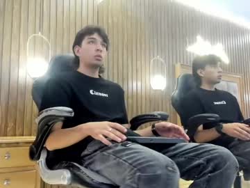Ennio_leone, GOAL: Get Naked [49 tokens remaining] Welcome to my room! #new #young  #cum #bigcock #18, webcam photo
