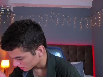 Enzo_martinez18, 18 years old, Heeyyy! ❤️Welcome to my world of fantasies❤️❤️ #new #young #lovense #bigdick, webcam photo