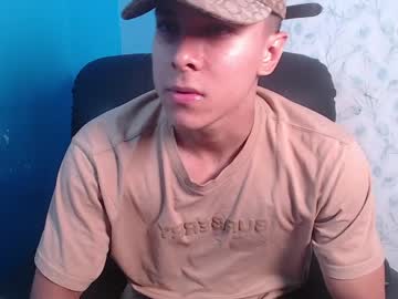 Enzo_valentinou, 18 years old, GOAL: Sexy naked dance [32 tokens remaining] Welcome to my room! #18 #young #muscle #latino #bigass, webcam photo