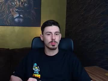 enzorace - Live Male Cam – Free Gay Cam Show