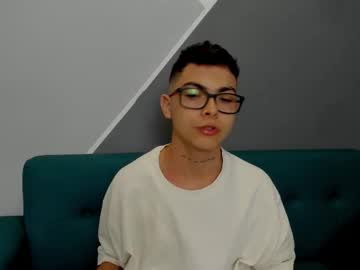 Ethan_apollo, 19 years old, GOAL: show cock [50 tokens remaining] It is my first day, come and have fun with me 🍆  #twink #bigcock #cum #young #new, webcam photo