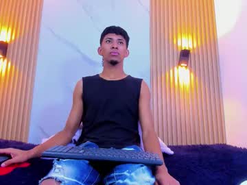 Ethan_thouse, GOAL: Sexy Dance [35 tokens remaining] Welcome to my room! #18 #young #cum #twink #new, webcam photo