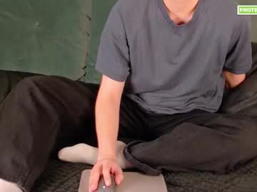 Ethann_top, 21 years old, GOAL: jerk off [300 tokens remaining] 😋 #twink #young #bigcock #ass #new, webcam photo