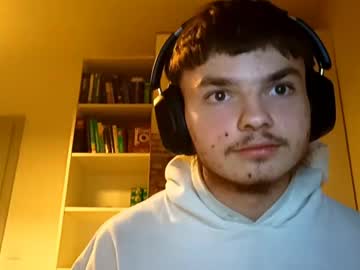 Evanlux_, 19 years old, Goal: show biceps and muscles #new #skinny #teen #feet #master - Next Goal: show biceps and muscles, webcam photo