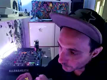 Feetamiiin, Hello I'm Docile Kitty for Admire your Feet #fetish #new #latino #geek #submissive, webcam photo