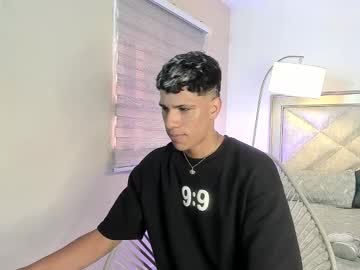 Felix_lauren, Hard Handjob! [222 tokens left] #bigcock #new #18 #cum #pvt, webcam photo