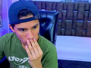 fem_loui – Live Performer