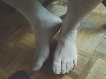 Footmasterjosh, FEET AND COCK AND ASS PLAY #gay #muscle #new #hairycock #cum, webcam photo