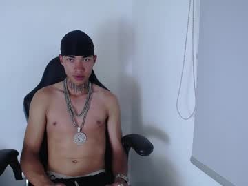 Franklinn_23, 25 years old, GOAL: kiss [22 tokens remaining] Welcome to my room! #18 #young  #skinny  #new #muscle, webcam photo