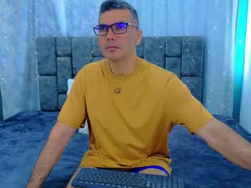 Frepocolle, Lets play! 🎯 ❤️ Show Panties 👙 #dirtytalk #kinky #new #naughty #sexy, webcam photo